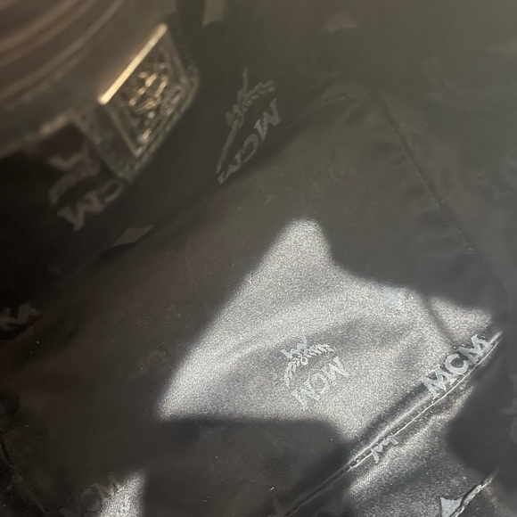 MCM BLACK VISETOS DRAWSTRING BUCKET BAG - Picture 7 of 13